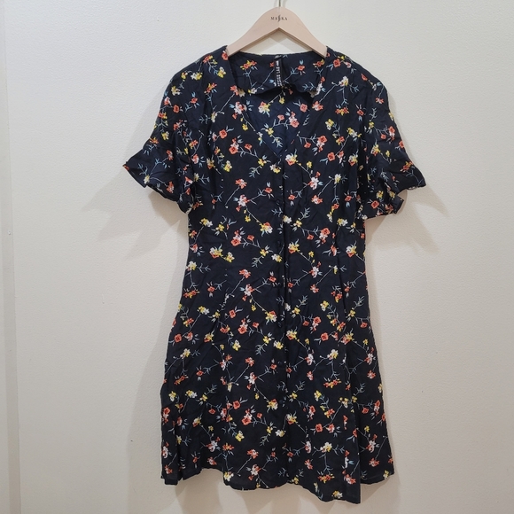 Design Lab Button Down Floral Dress - Picture 2 of 11